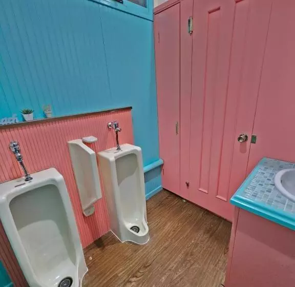 ペンション White House ホワイト ハウス