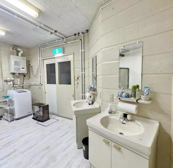 ペンション White House ホワイト ハウス