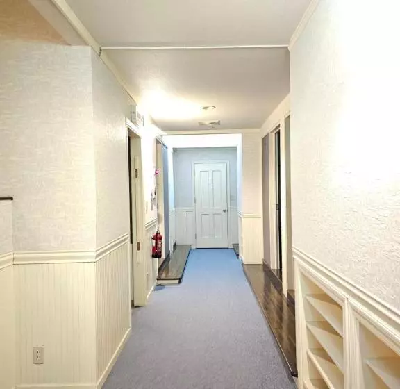 ペンション White House ホワイト ハウス