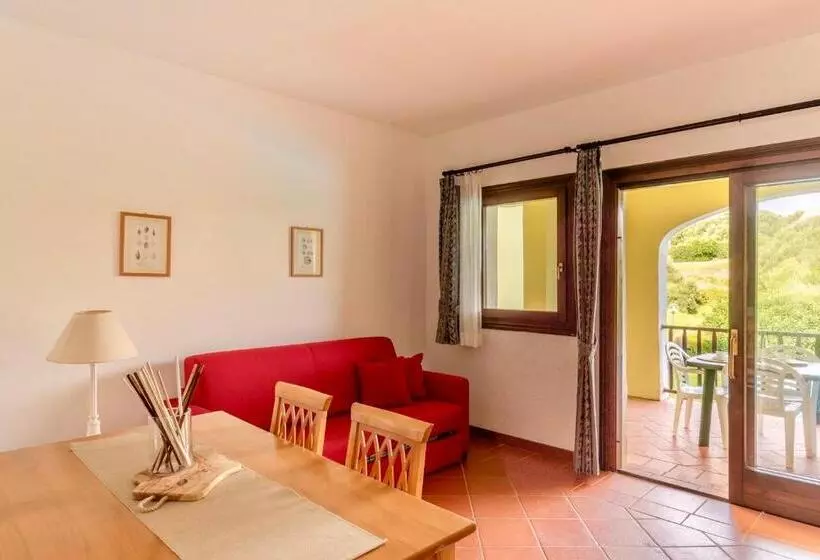 Villas With Air Conditioning And Shared Pool, Just A Few Minutes From La Pelosa Beach