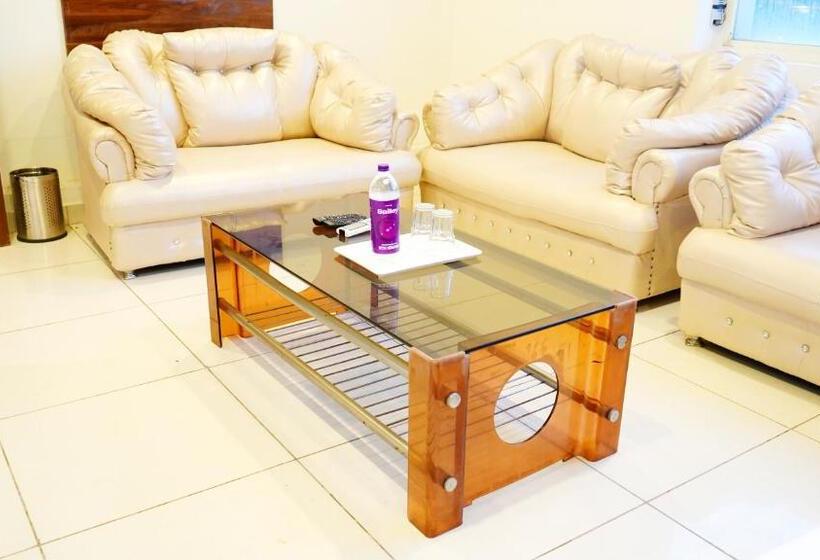 Aa Hotels & Resorts Zirakpur