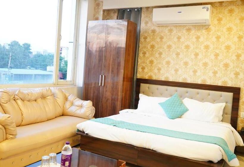 Aa Hotels & Resorts Zirakpur