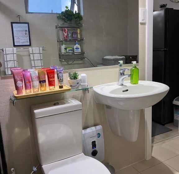 Alberg Azure Air Bnb