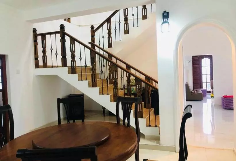 ベッドアンドブレックファースト Lotus Residence