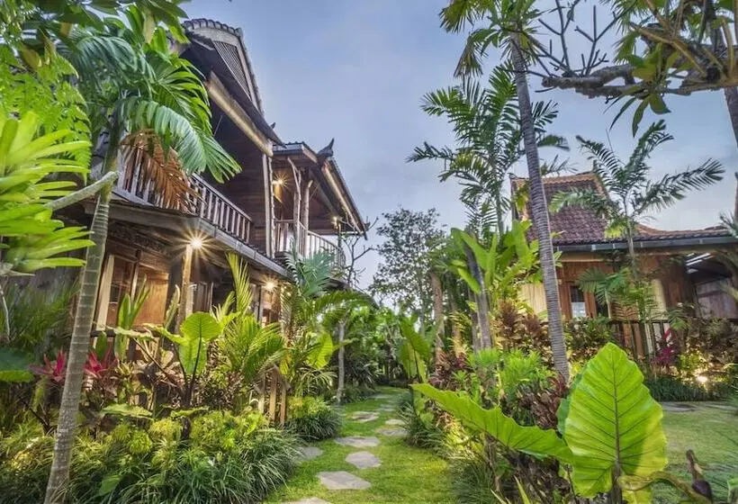 ホテル Belvilla Scenic Picturesque Near Monkey Forest