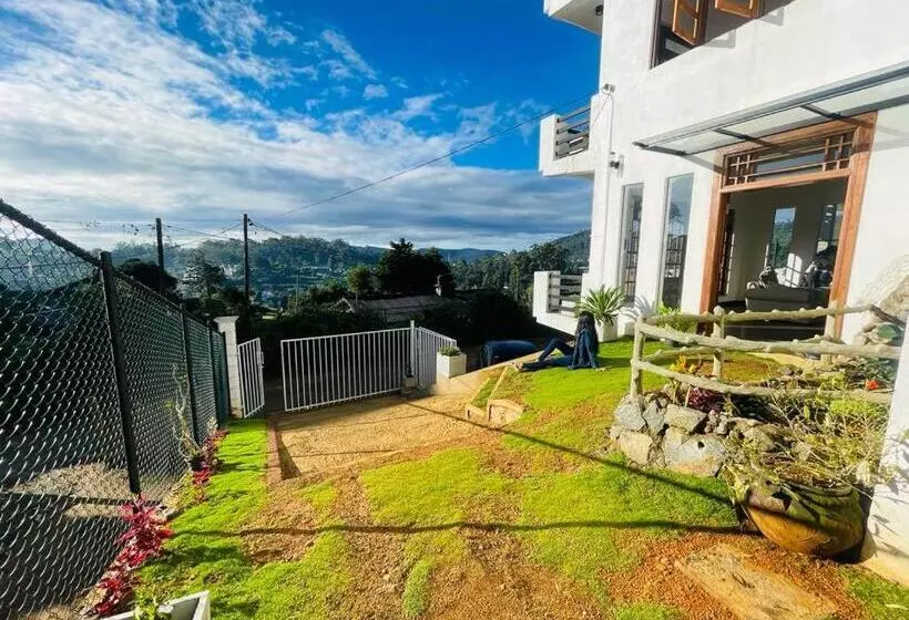 هتل Euphoria White House