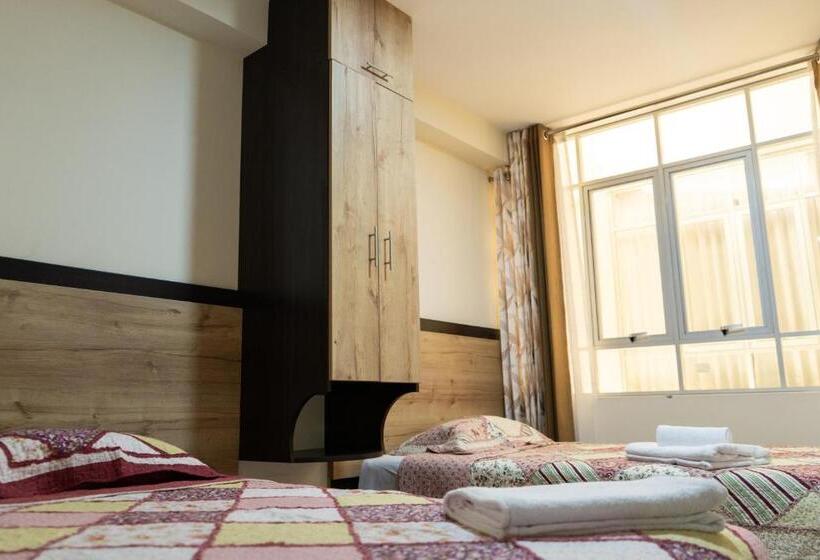 هتل Gran Caramolle