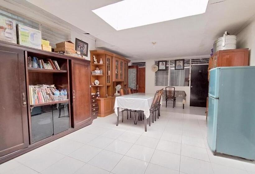 호텔 Harisha Homestay Sawah Lunto Syariah Redpartner