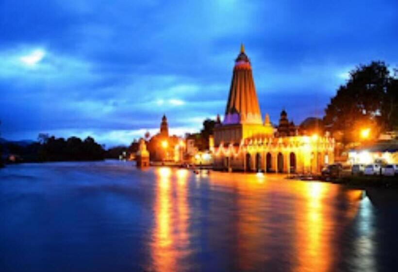 Отель Rutugandh River View Resort, Wai