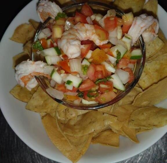 בית מלון כפרי Tropical View