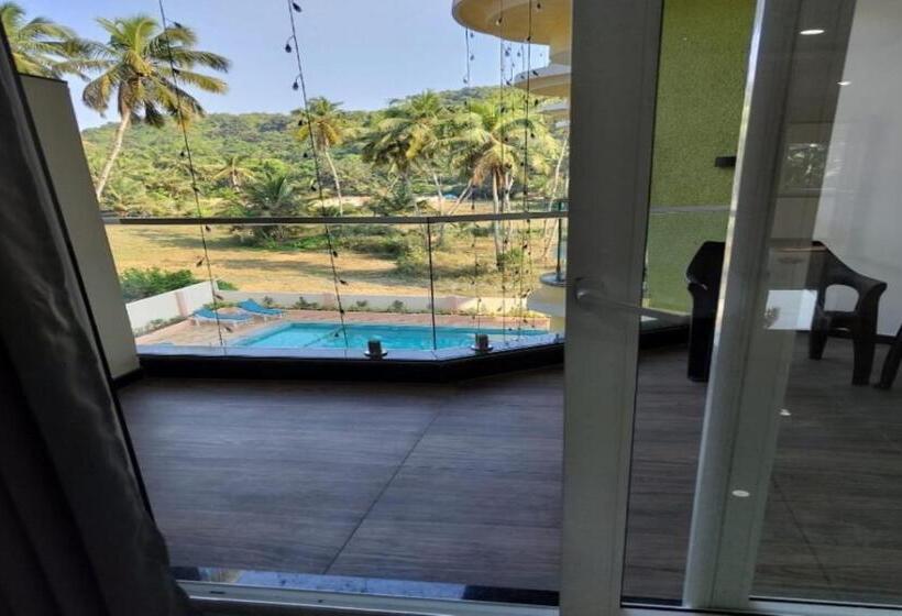 Palm Paradise Resort, Pernem