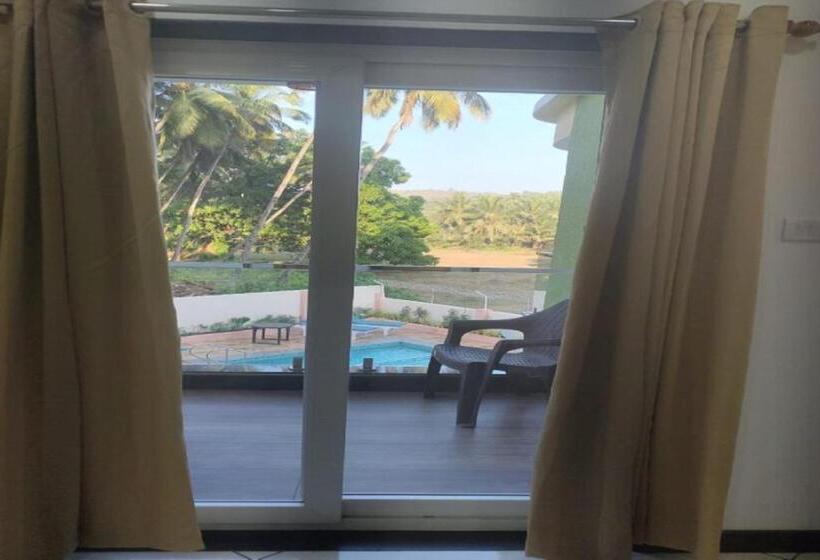 Palm Paradise Resort, Pernem