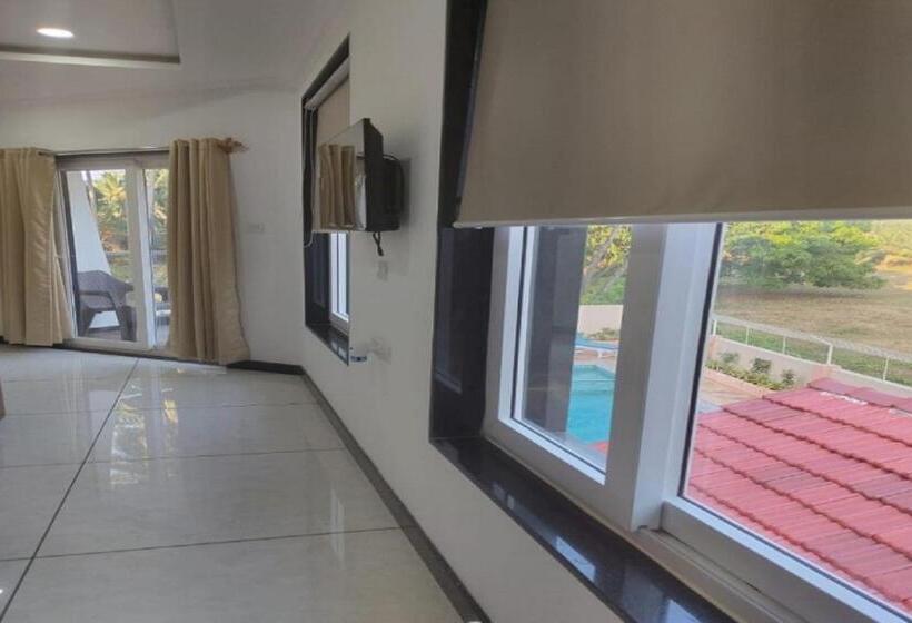 Palm Paradise Resort, Pernem