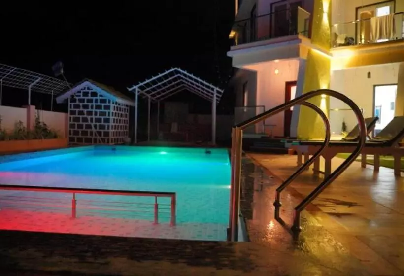 Palm Paradise Resort, Pernem