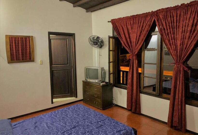 پانسیون De La Torre