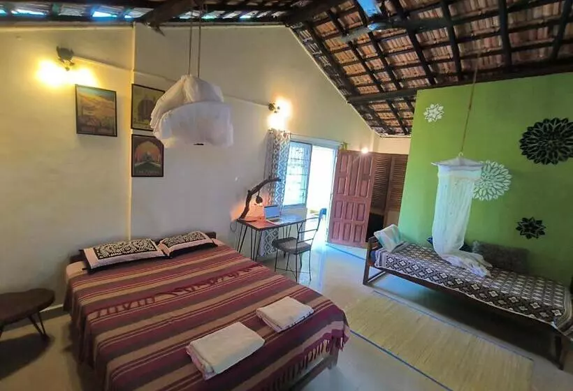 Majatalo Freeflow, Beach Property For Spritual People, 2 Min From Food Planet