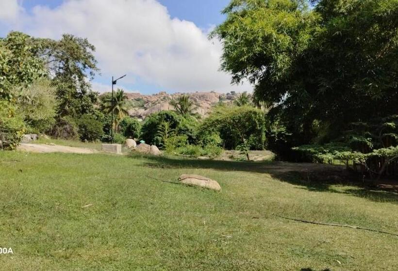 פנסיון Hidden Place