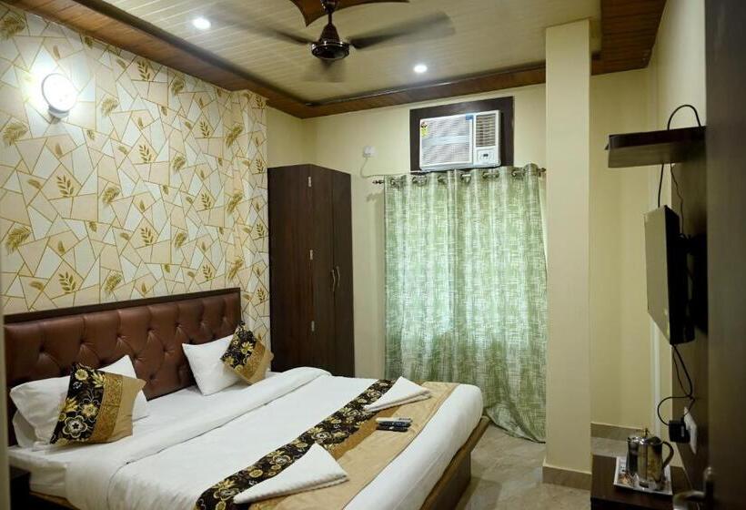 Pension (Hôtel basse catégorie) Kumar P.guest House