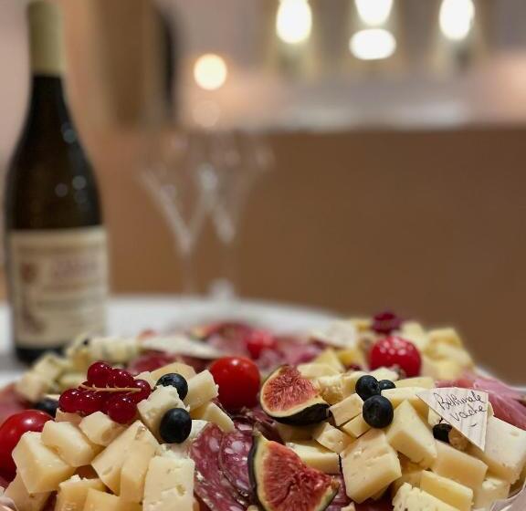 Пансион Mas Escala Suites & Spa