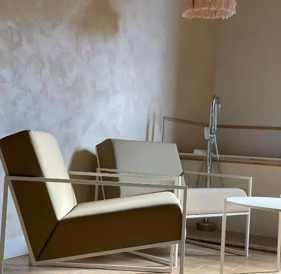 پانسیون Mas Escala Suites & Spa