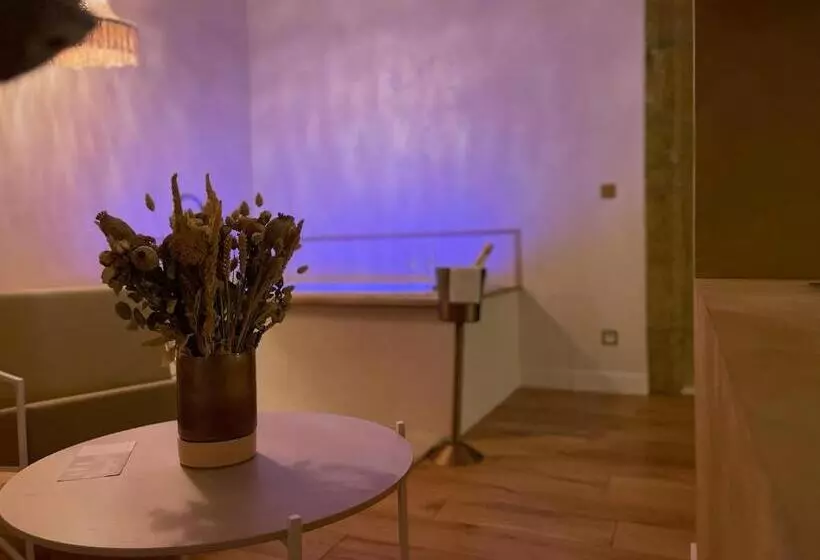 پانسیون Mas Escala Suites & Spa