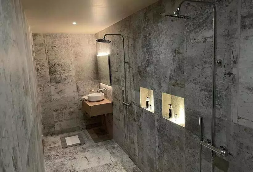 پانسیون Mas Escala Suites & Spa