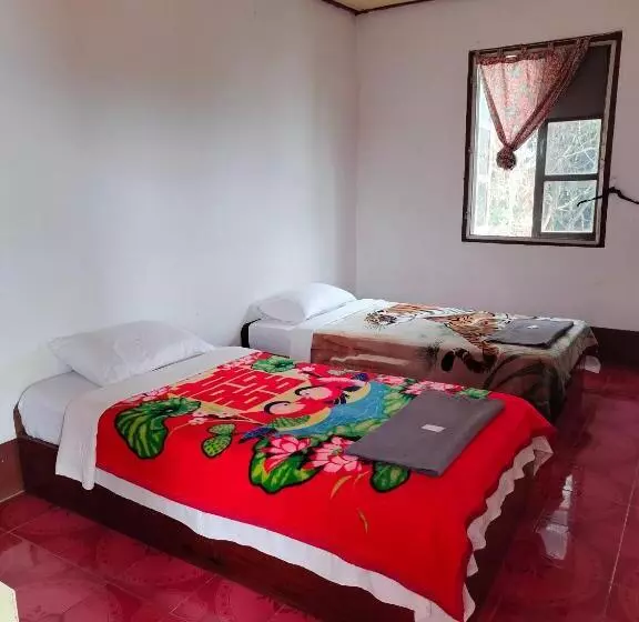 Majatalo Somewhere Over The River