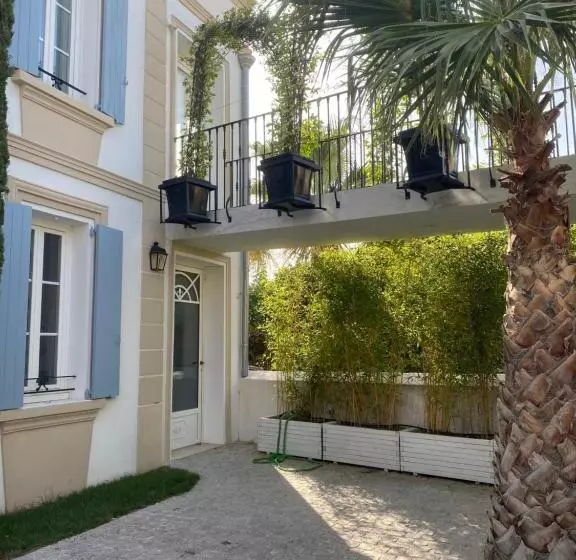 Majatalo Villa Caprice