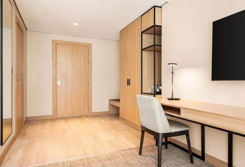 Radisson Hotel & Residence Riyadh Olaya