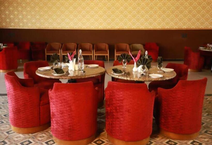 The Pench International, A Jungle Water Resort, Khawasa