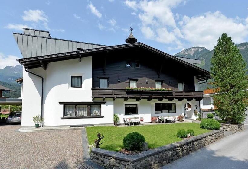 Alpin Hotel Garni Eder Private Living