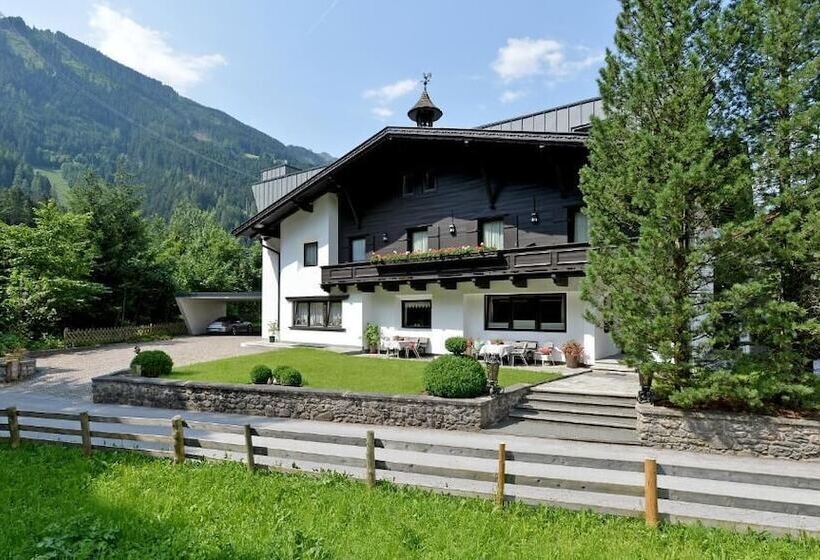 Alpin Hotel Garni Eder Private Living