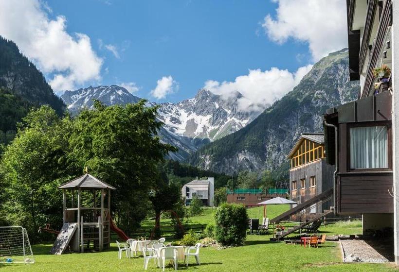 ホテル Appartement Haus Zalim