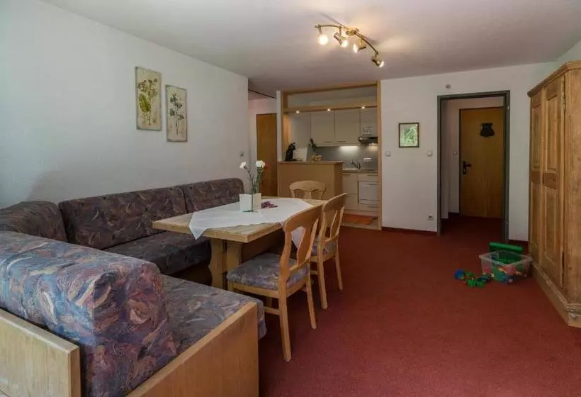 Hotelli Appartement Haus Zalim