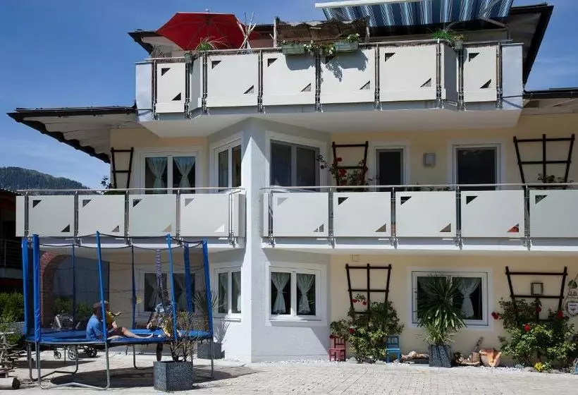 ホテル Appartementhaus Charisma