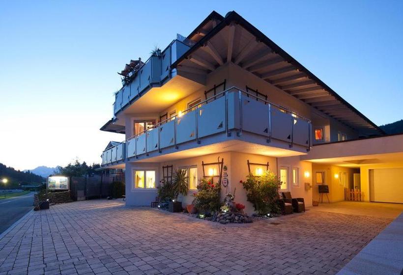 هتل Appartementhaus Charisma