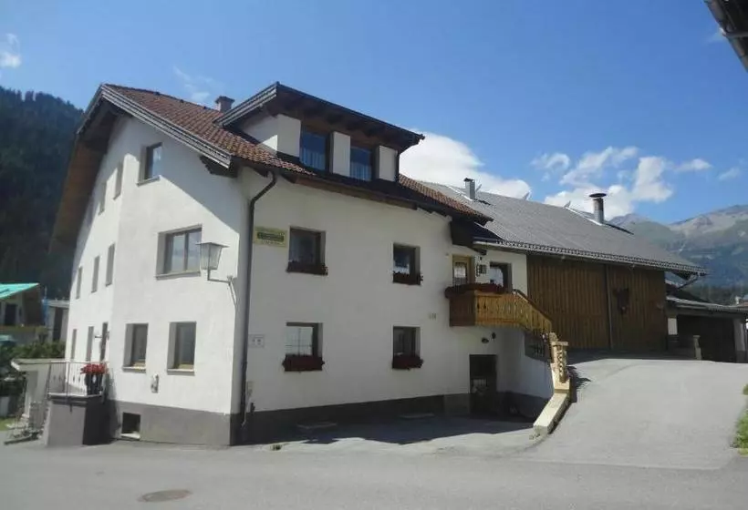 ホテル Appartements Klapeer