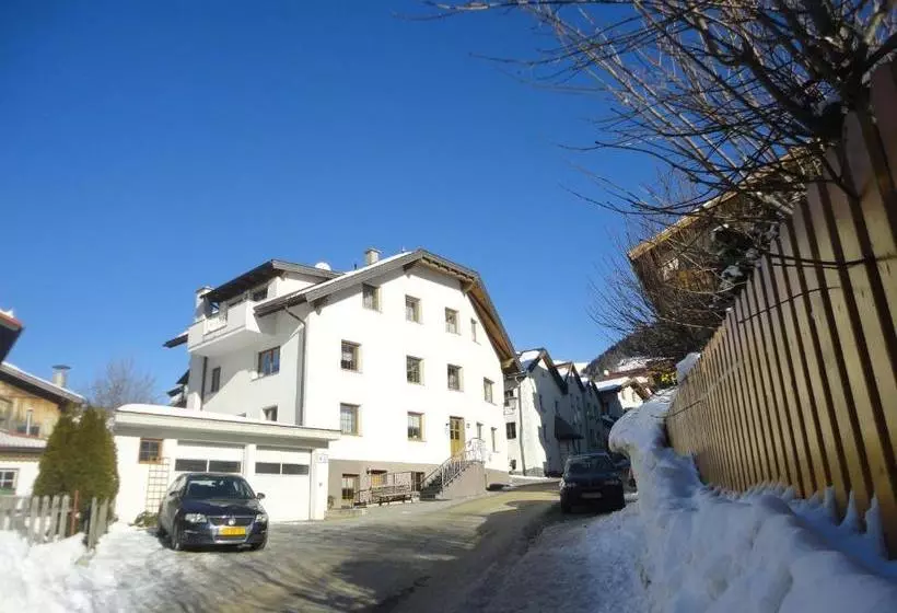 ホテル Appartements Klapeer