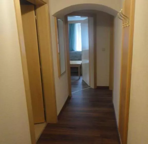 ホテル Appartements Klapeer