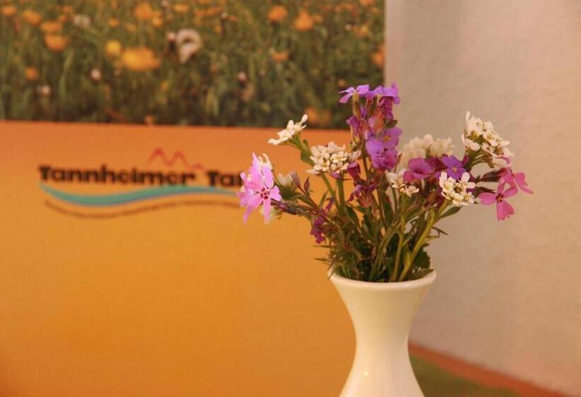 ホテル Das Edelweiss