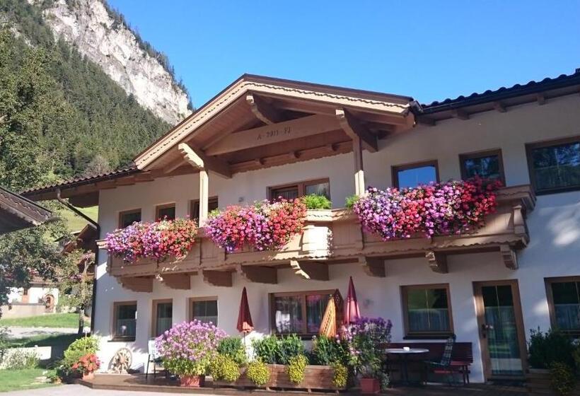 Отель Ferienhaus Gredler