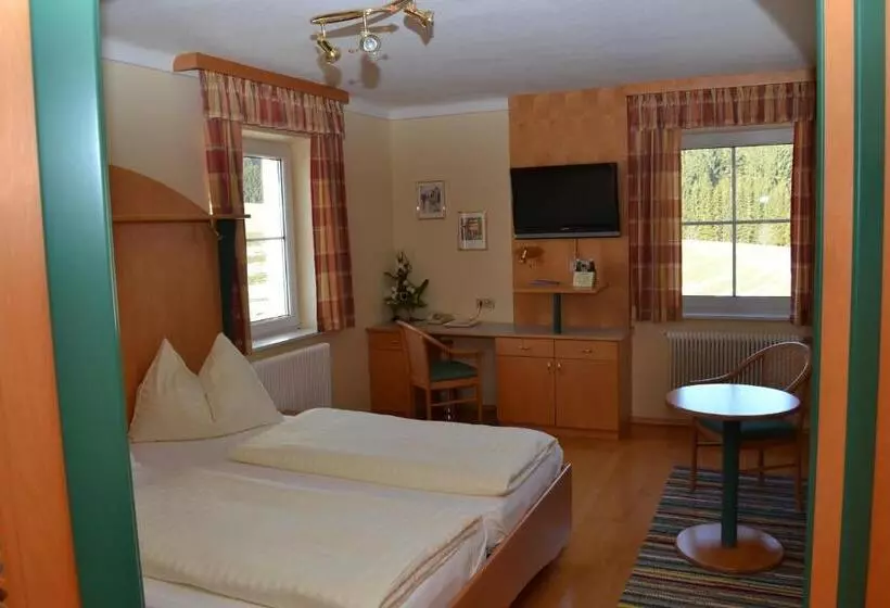 Hotelli Gasthof Pension Nordwald