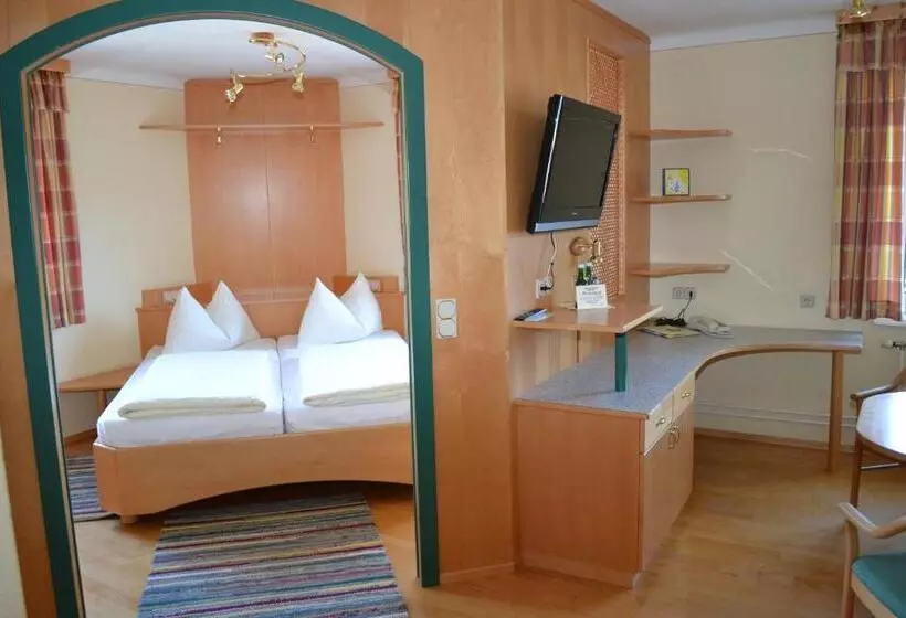 Hotelli Gasthof Pension Nordwald