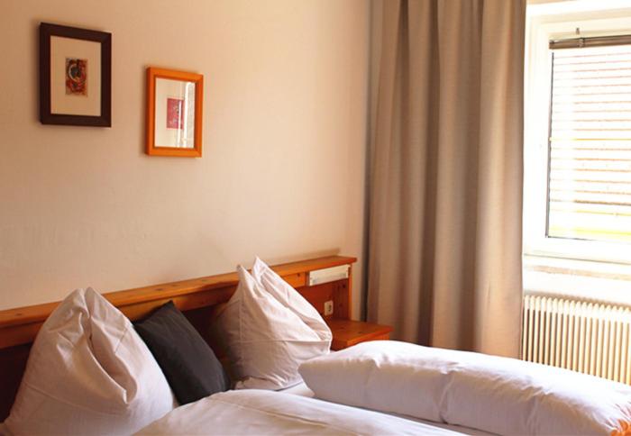 Отель Gasthof  Zum Alten Turm