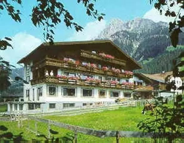 ホテル Landhaus Perktold