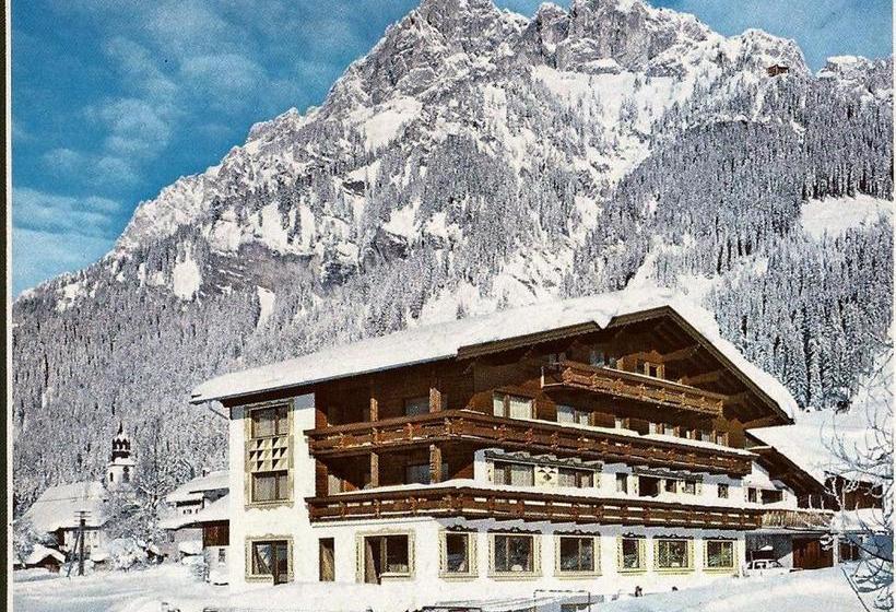 Отель Landhaus Perktold