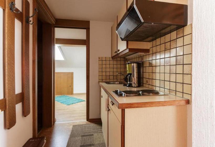 Отель Landhaus Perktold