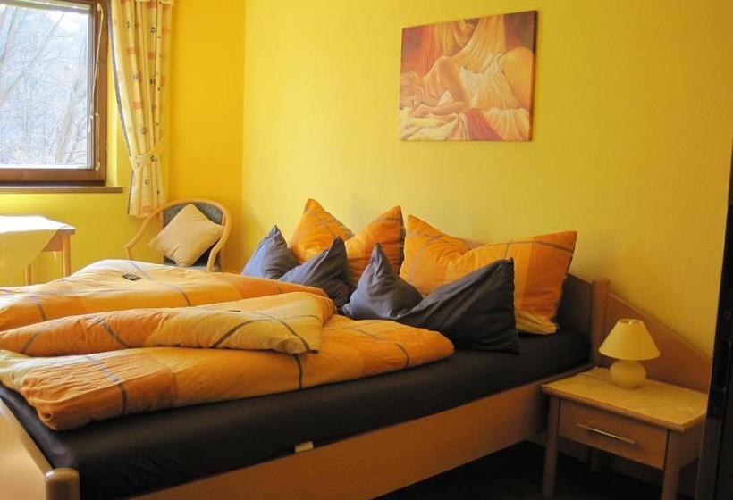 ホテル Haus Reinstadler