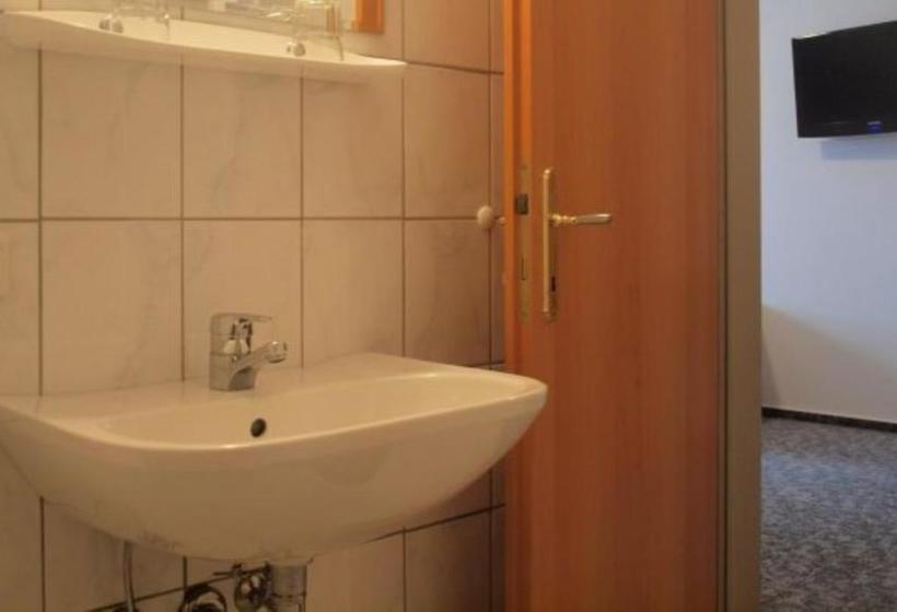 בית מלון כפרי Pension Bernhards