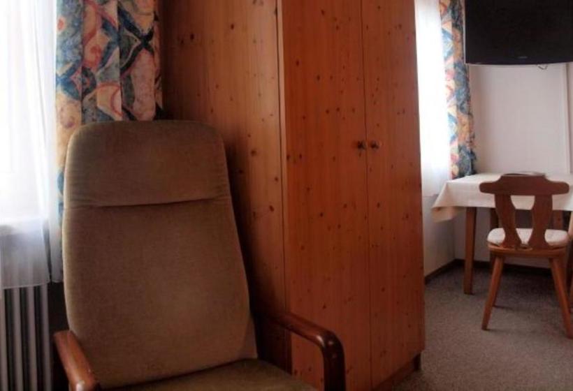 בית מלון כפרי Pension Bernhards